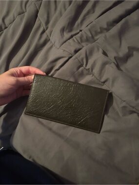 Vintage Brown leather check wallet with diagonal stitching #wallet #leather